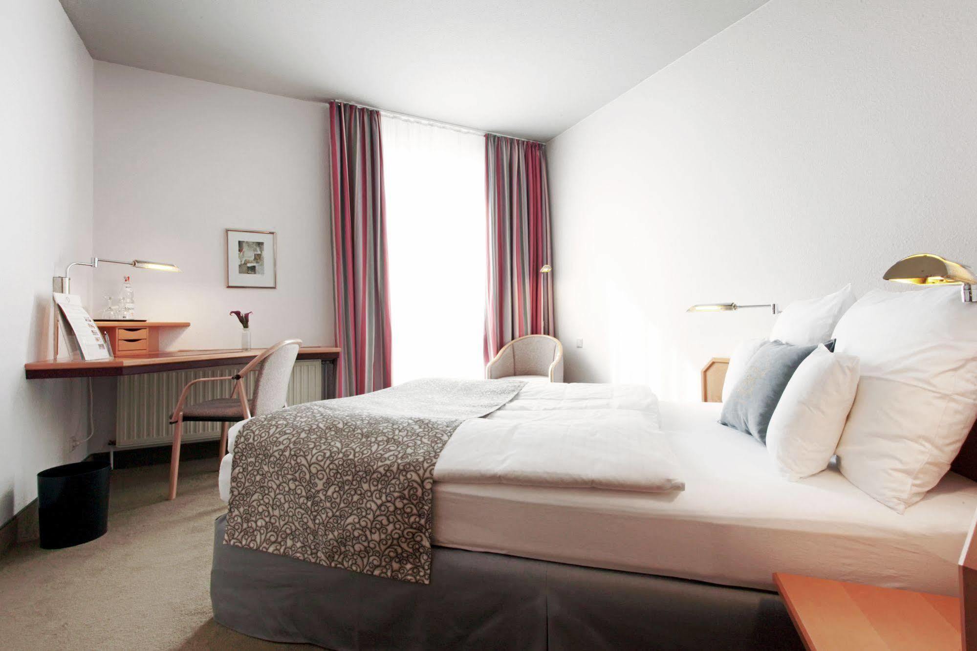 Hotel Haus Duden Wesel  Exteriör bild
